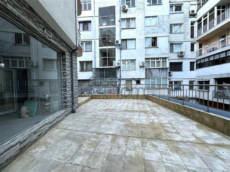 Продава се  в Русе, Център -  кв.м за 0 €/ - Снимка #2