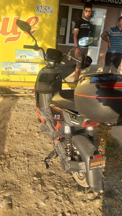 Skuter red line tezlik 50 ga chiqadi