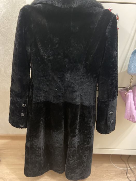 Продам шубу мутон размер S