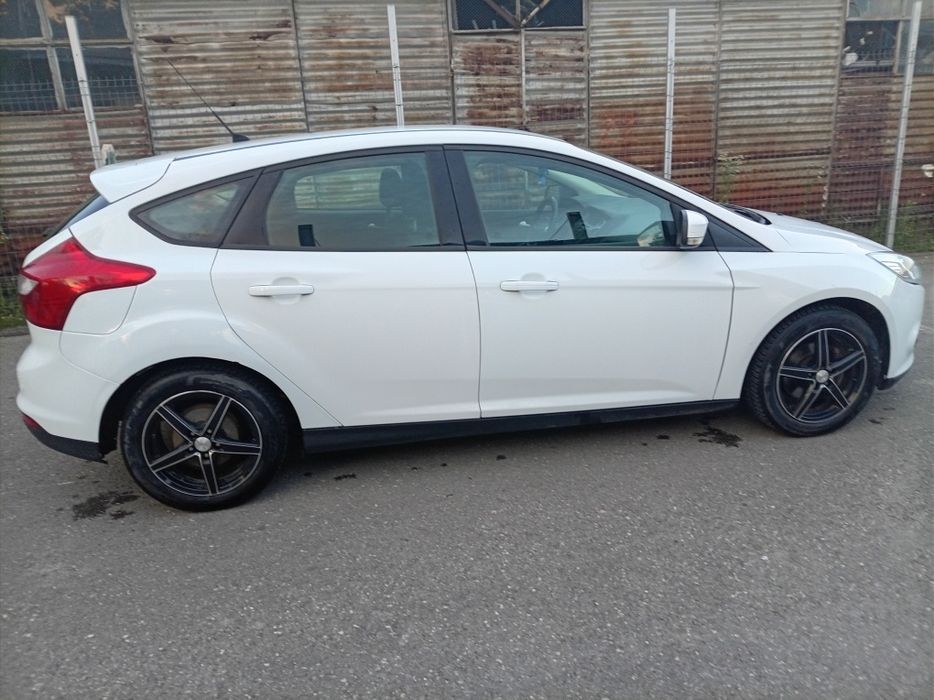 FORD Focus 2013 — imagine 3