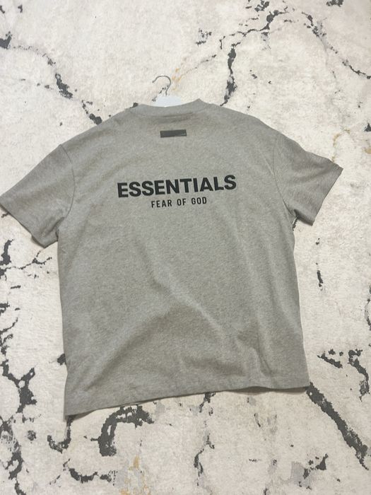 Vand tricou essentials