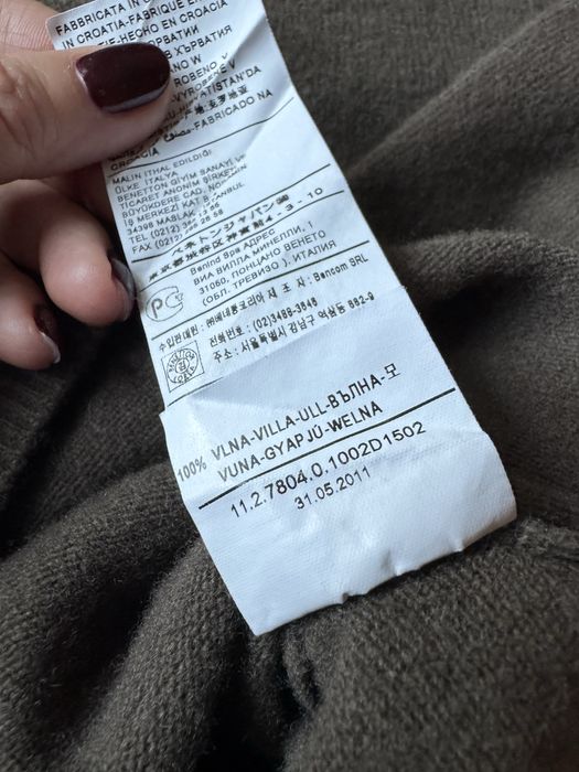 Пуловер Beneton 100% вълна XS