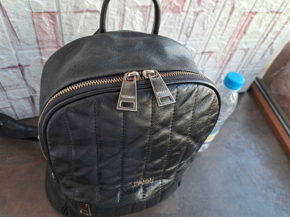 дамска раница,UGGARI  черна кожена чанта-естествена кожа