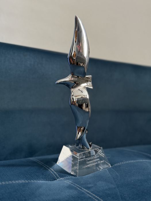 Декоративный кубок / интерьерная статуэтка