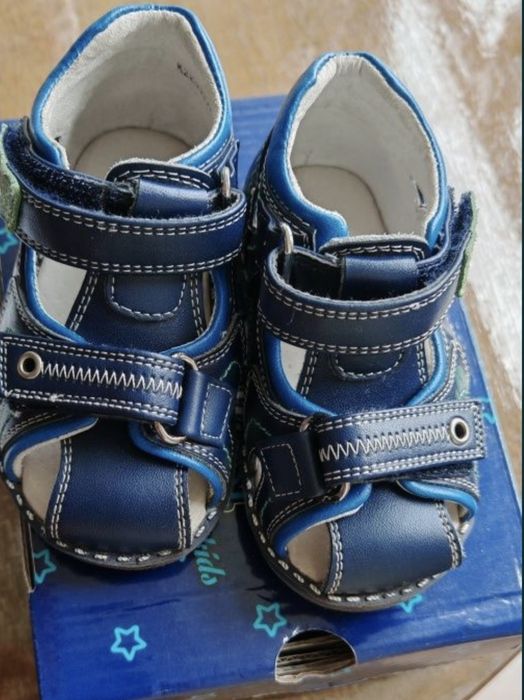 Сандалии размер 19