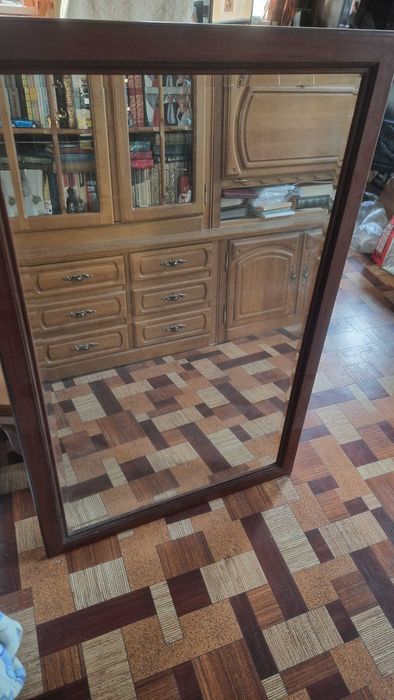 Большое интерьерное зеркало в раме 82х126 см