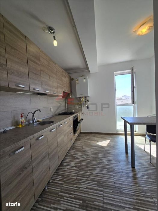Etaj 2 - Complex Eos Rediu, 3 camere decomandat cu geam la baie, 2 bal