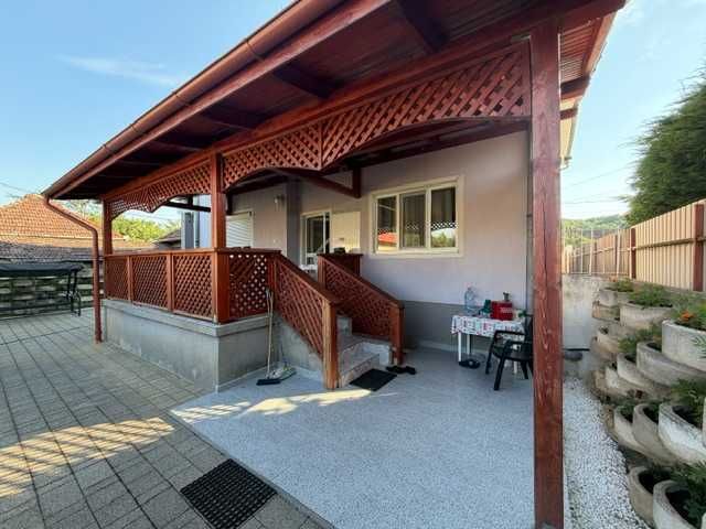 Vand casa de locuit D+P+E in Jibou