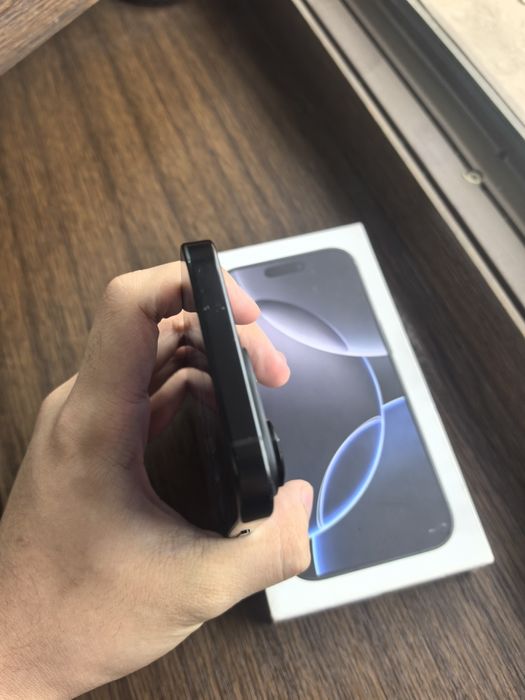 iPhone 16 pro 95% 256gb full