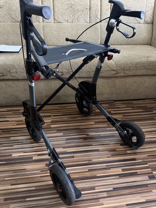 Cadru medical din aluminiu cu sezut si frane
