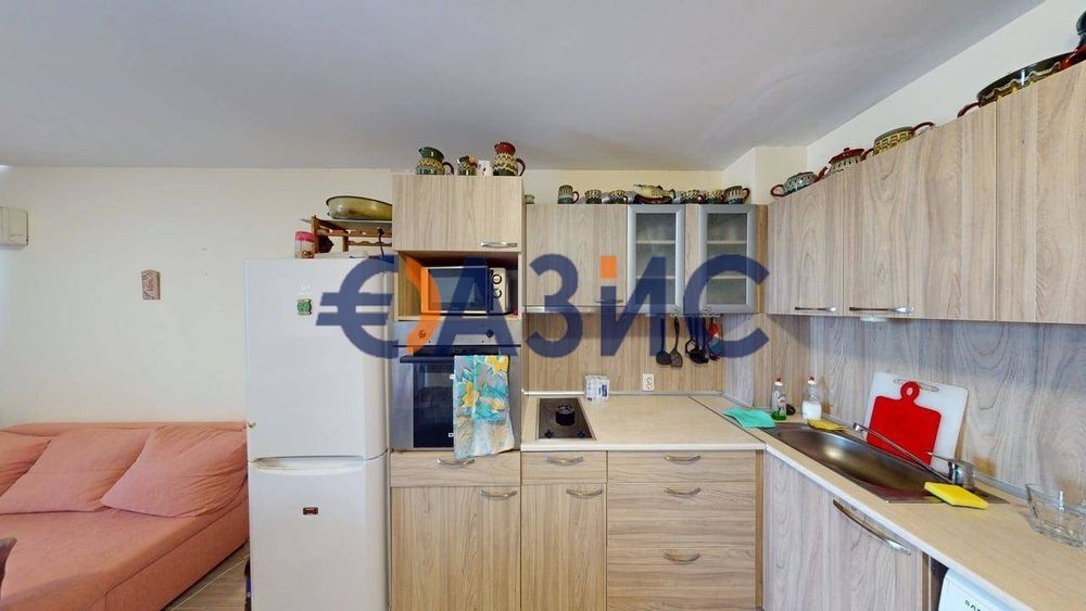 Продава се Двустаен апартамент в с. Кошарица, Област Бургас - 64 кв.м за 1016 €/кв.м - Снимка #8