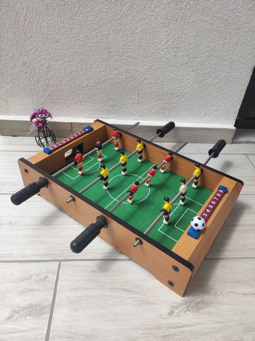 Джаги / Футбол на маса – компактни, почти нови