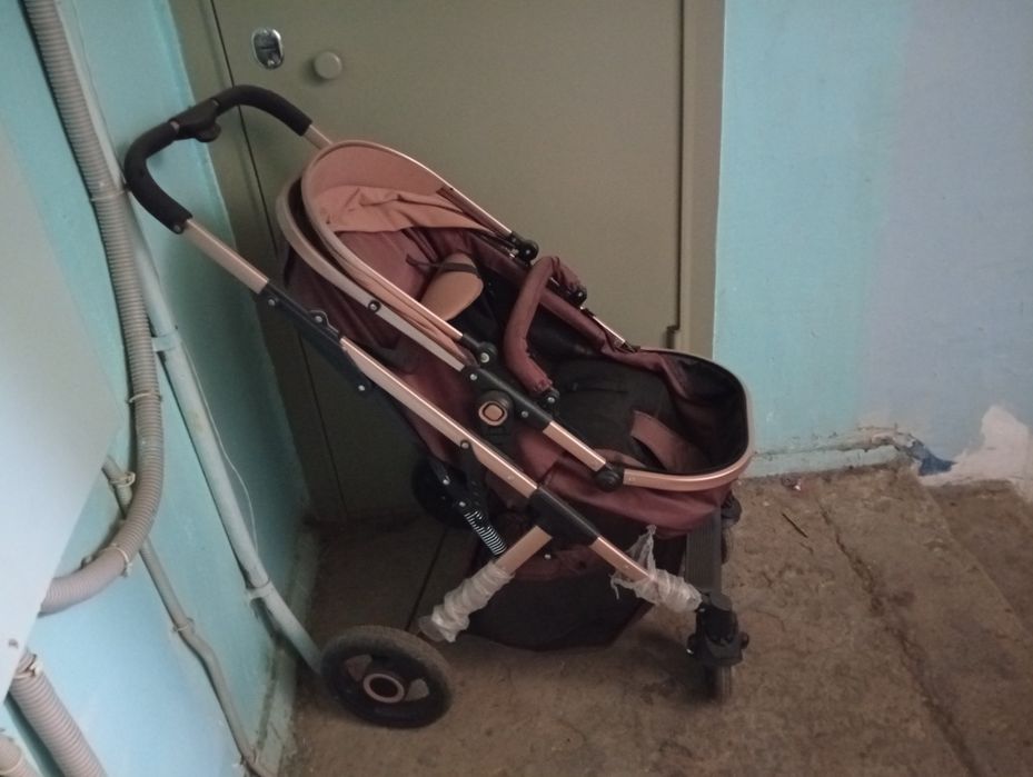 Продам коляску зима-лето.