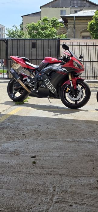 Vând Yamaha R1 2002 injectie15k km