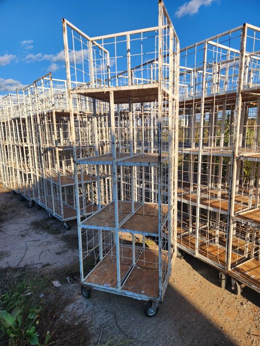 Vând cărucior stoc 50 buc