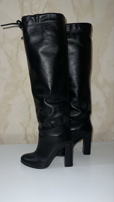 Продам зимние сапоги