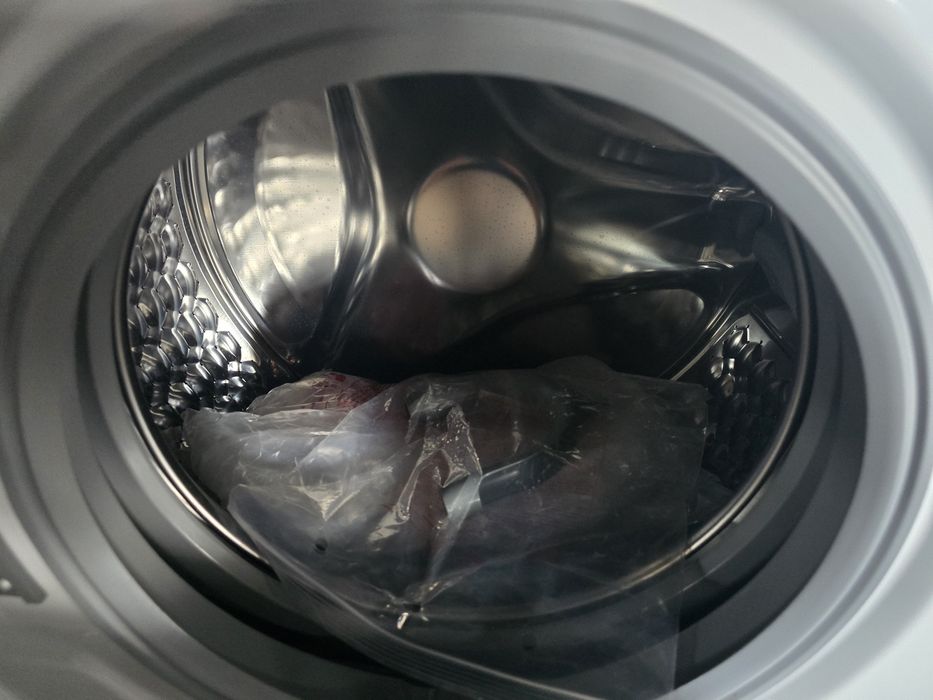 Нова инверторна пералня с пара PKM 8 кг