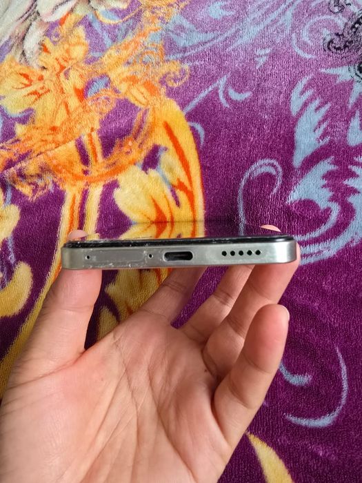 Продам vivo V25e