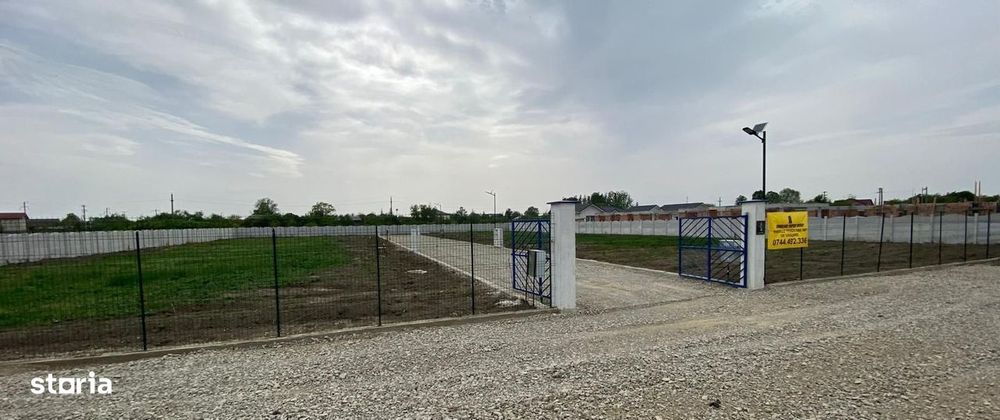 Ciolpani adiacent  DN1 parcele  teren 500 mp toate utilitati gard