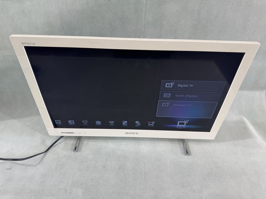 Телевизор - Sony KDL 24EX320 / 24 inch / A26