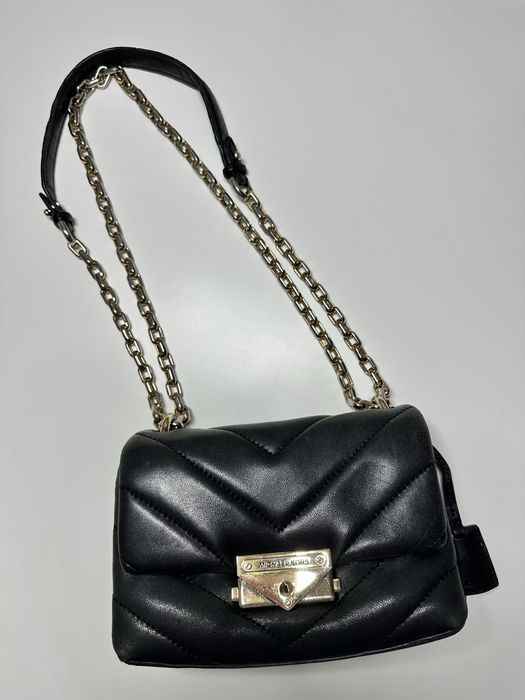 Michael Kors Geanta de Piele Matlasata cu bareta de umar