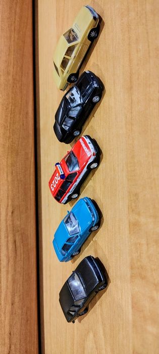 Mini machetute vw și audi 1/87