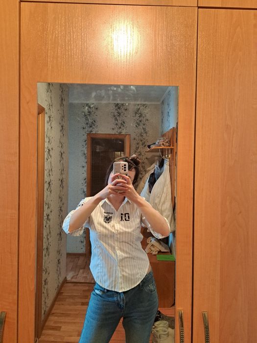 Продам одежду рубашки платья топы