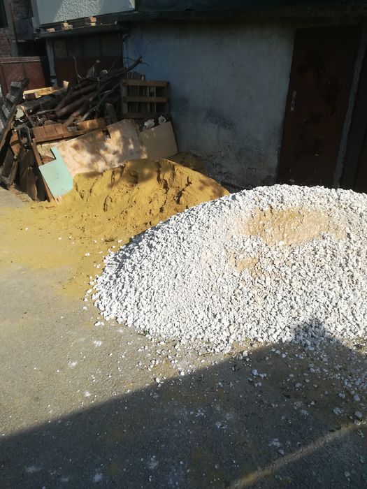 Извозване на трева и клони