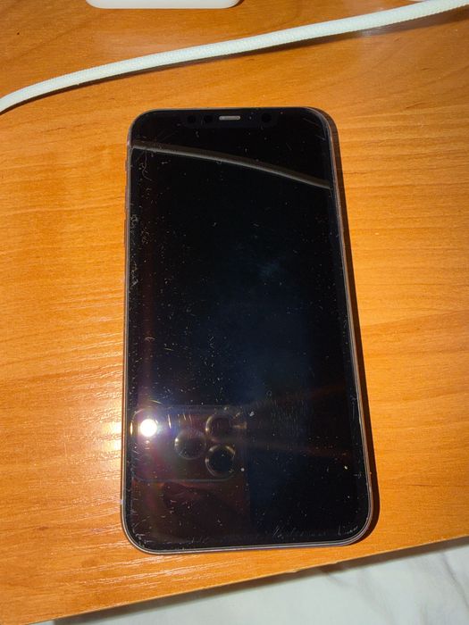 Продам Iphone 11 128g