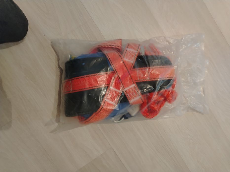 Продаются пояс новый