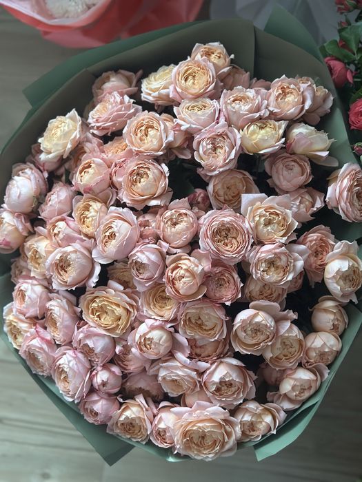 Букет свежие розы