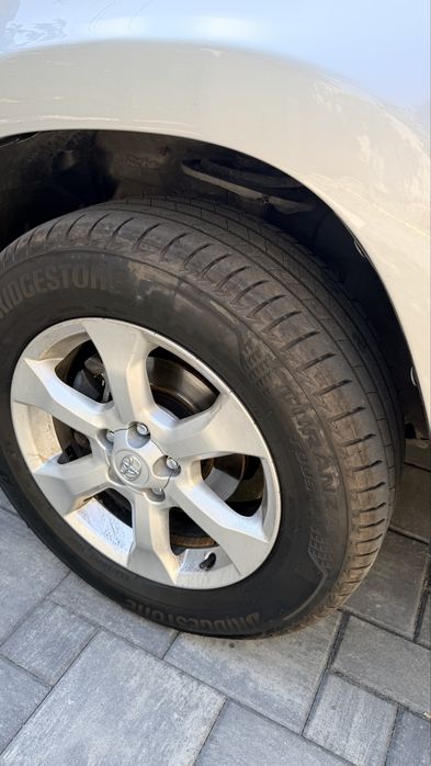 TOYOTA RAV4 2010 — imagine 4