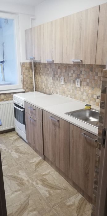 Închiriere apartament 2 camere  semidecomandat, nemobilat