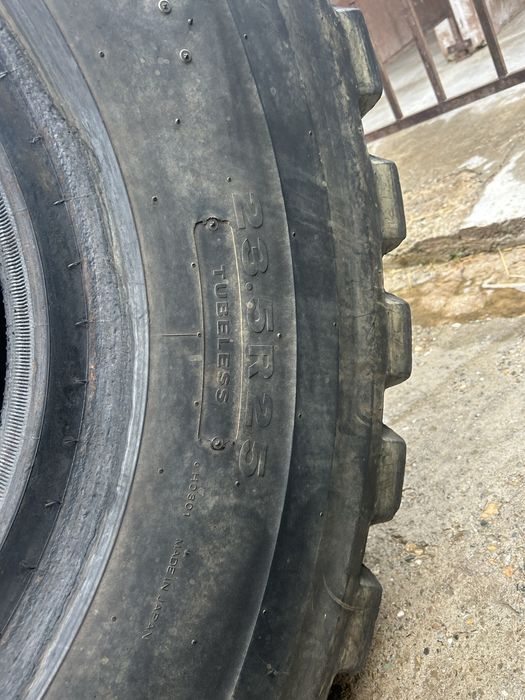 vand cauciucuri volo