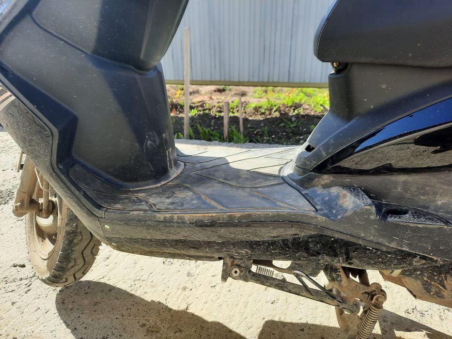 Скутер м8 в отличном состоянии