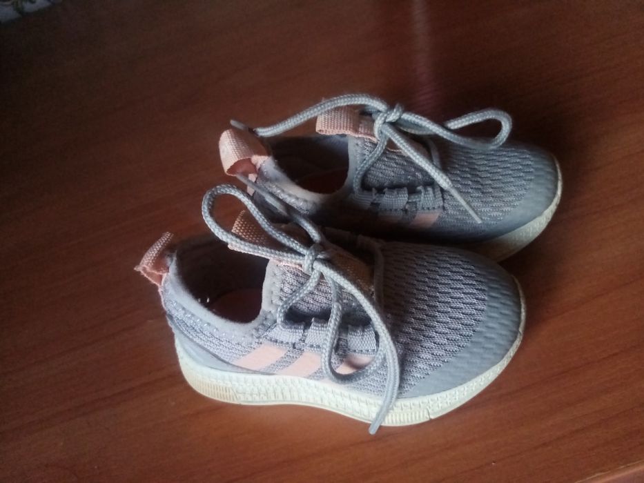 Детский кроссовки
