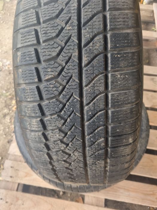 Зимни гуми деветнайски 2 бр.