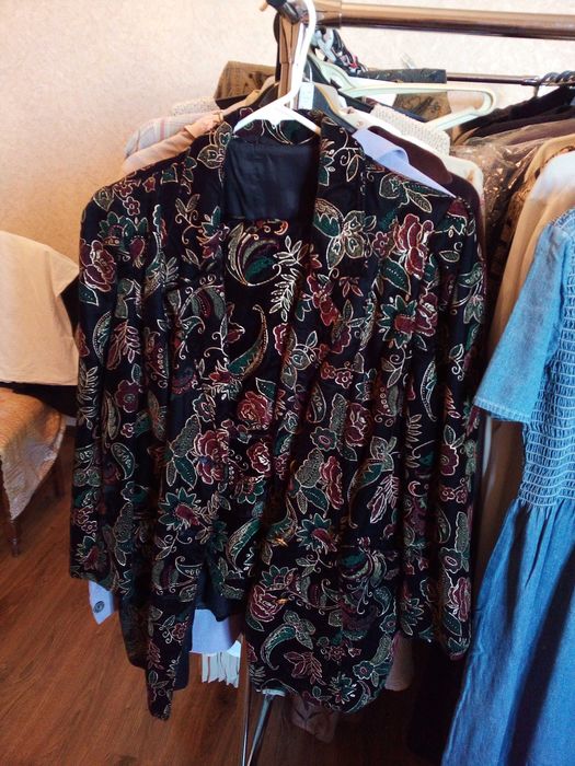 Korea quyma gulbahmaldan kostyum,halat va lozim 80ming(poyabzal BEPUL)