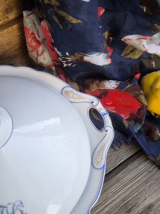 Комплект съдове за сервиране