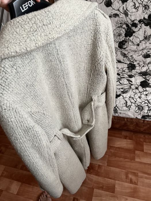 Продам пальто итальянского бренда Cingue,