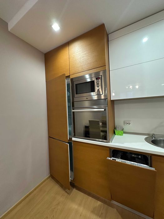 Дава се под наем Тристаен апартамент в София, Полигона - 64 кв.м за 599 € - Снимка #6