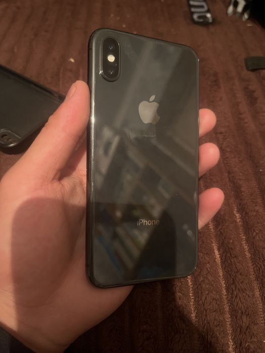 Продам Iphone X в хорошем состояний