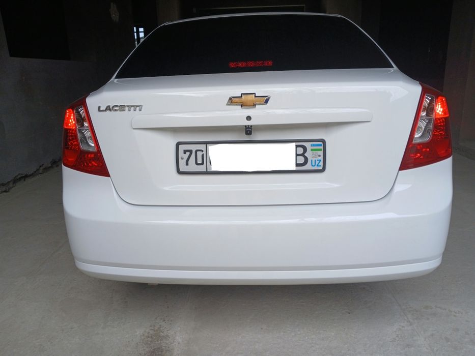 Gentra avtomat sotiladi