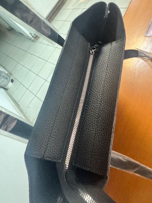 Vind Geanta Karl Lagerfeld