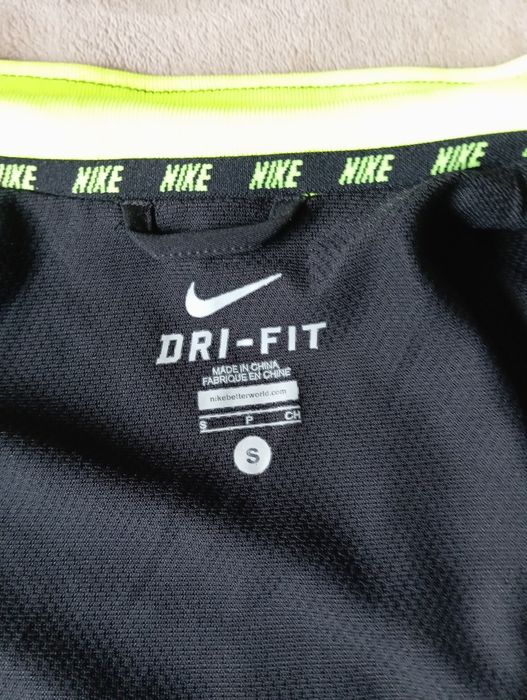 Jachetă de trening Nike Dry fit , marimea S/M