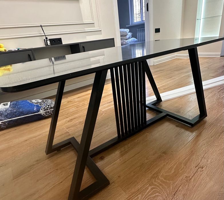 Столик журнальный