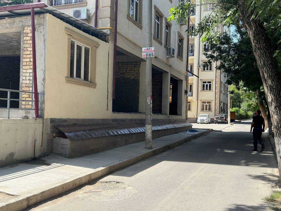 Продается  Коммерческое помещение Новостройка