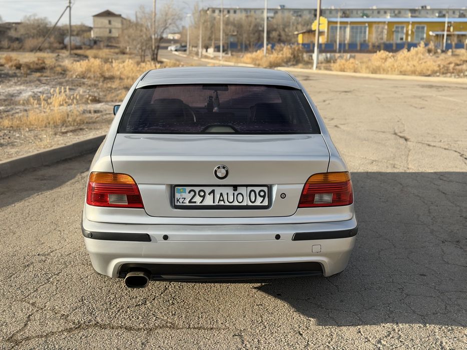 Продам автомабиль BMW 520