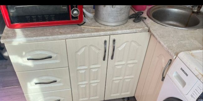 Продается кух.стенка деревянный