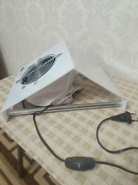 Продам пылесос для маникюра